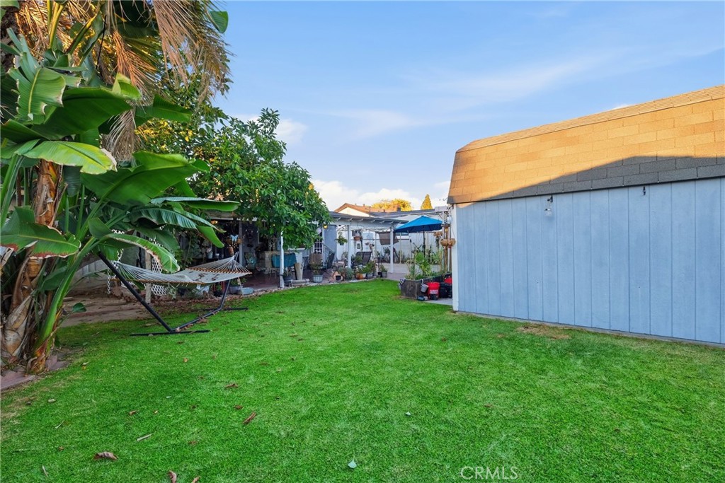 1222 E Elgenia Property Photo 19