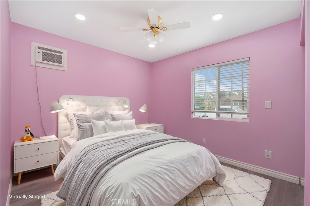 571 N Lilac Avenue Property Photo 11
