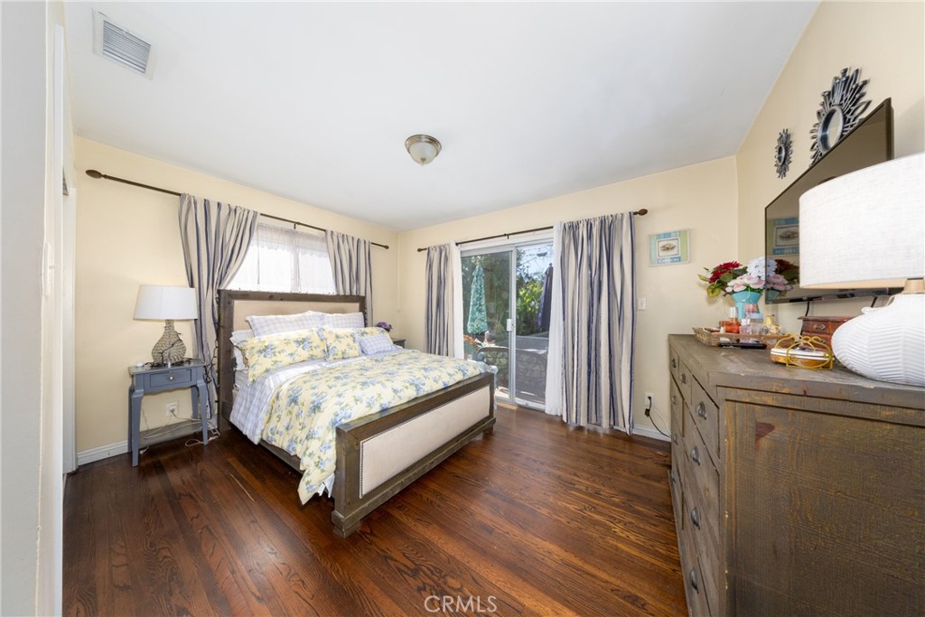1122 W Service Property Photo 22