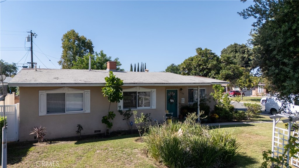 1122 W Service Property Photo 33