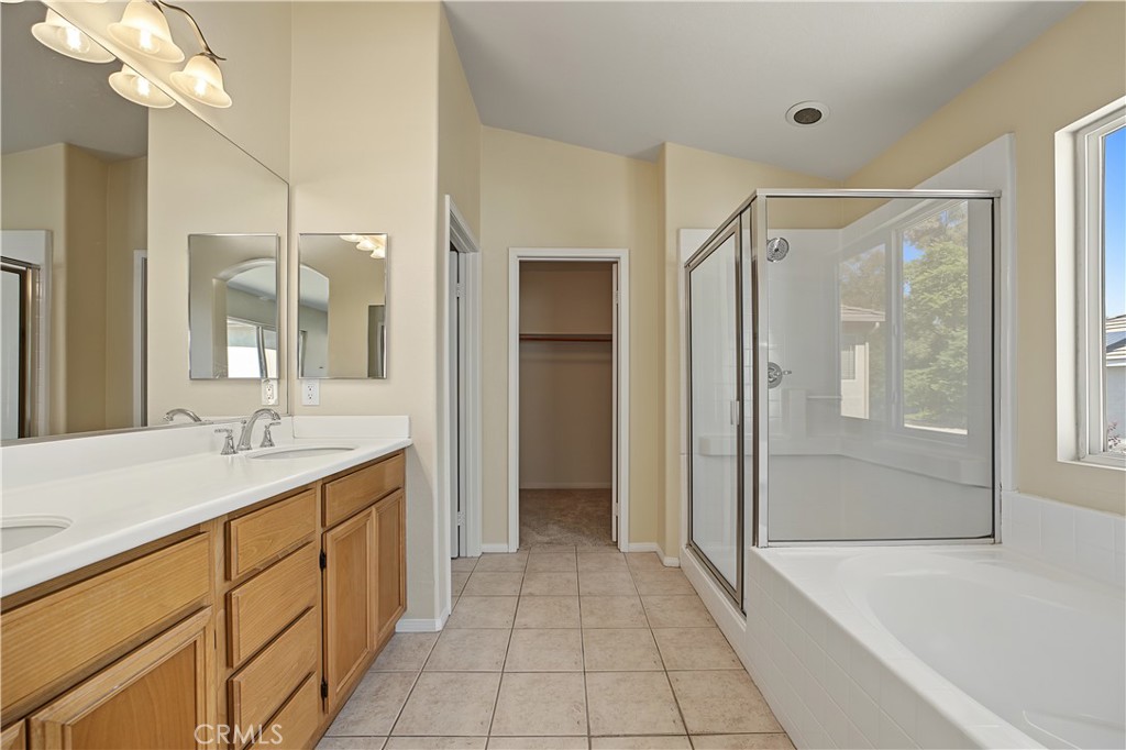 1561 N Catskills Property Photo 48