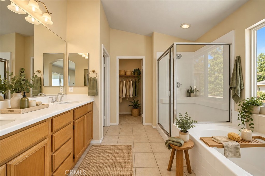 1561 N Catskills Property Photo 49