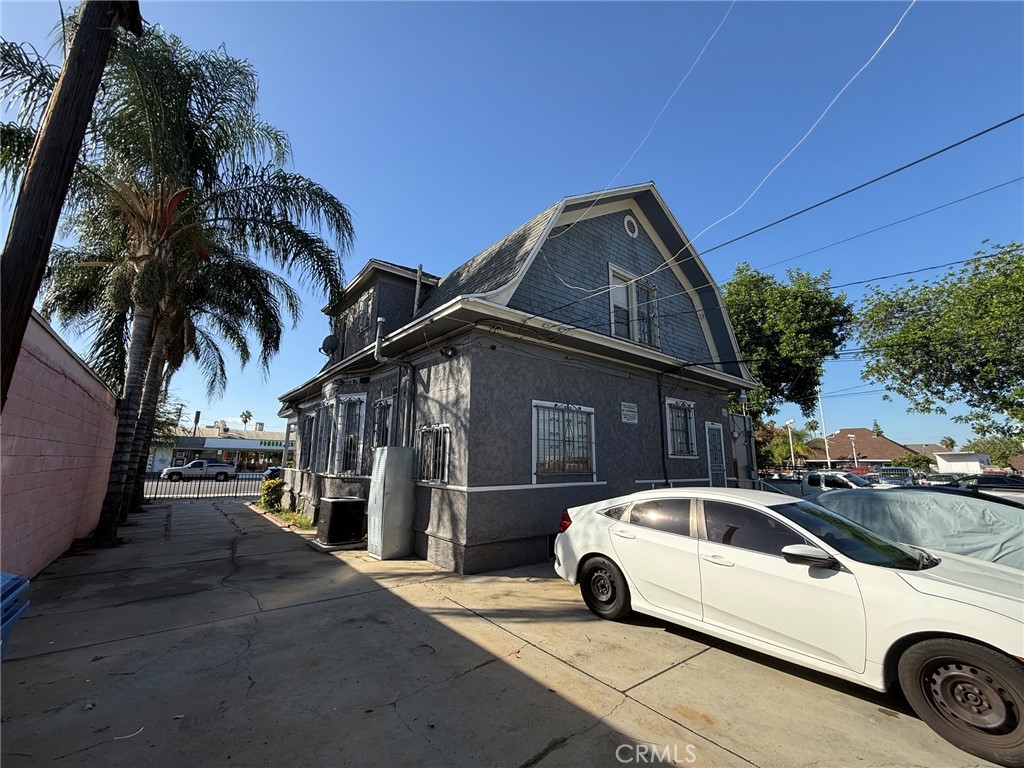685 W Mission Property Photo 7