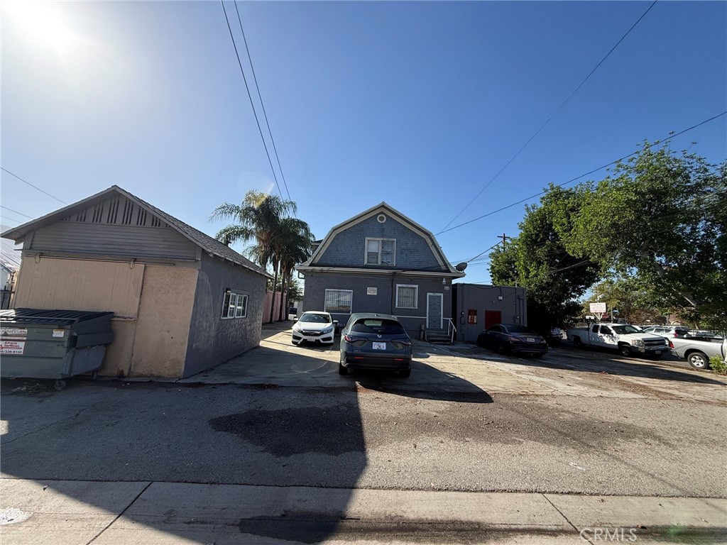 685 W Mission Property Photo 8