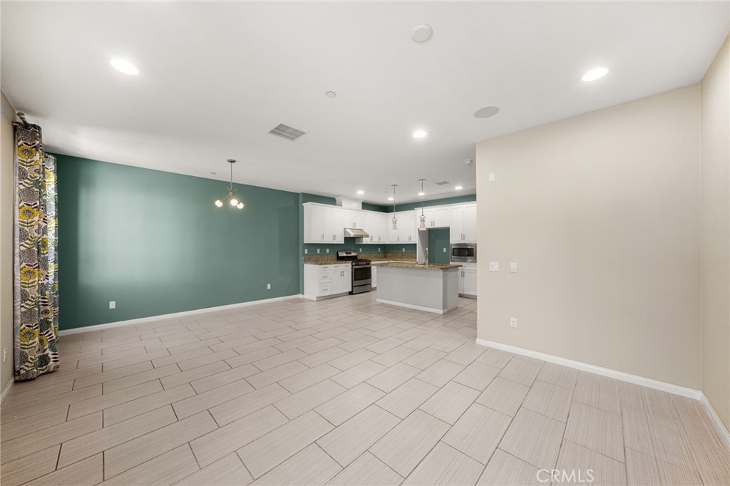 118 Stonebridge Property Photo 9