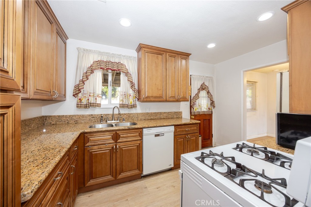 2283 Klein Property Photo 8