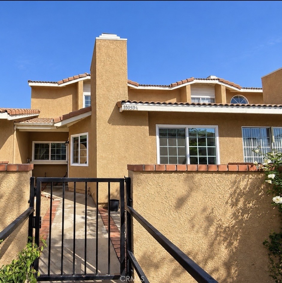 10050 1/2 Base Line Road Property Photo 1