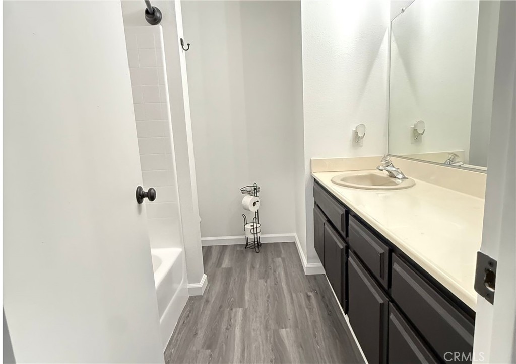 10050 1/2 Base Line Road Property Photo 12