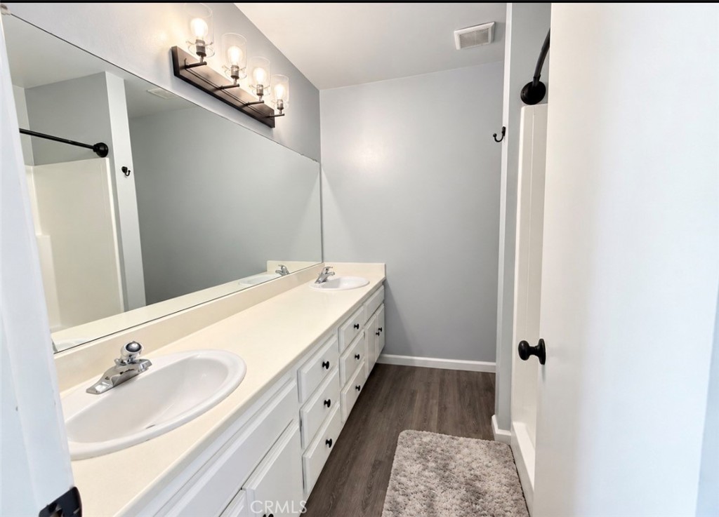 10050 1/2 Base Line Road Property Photo 15