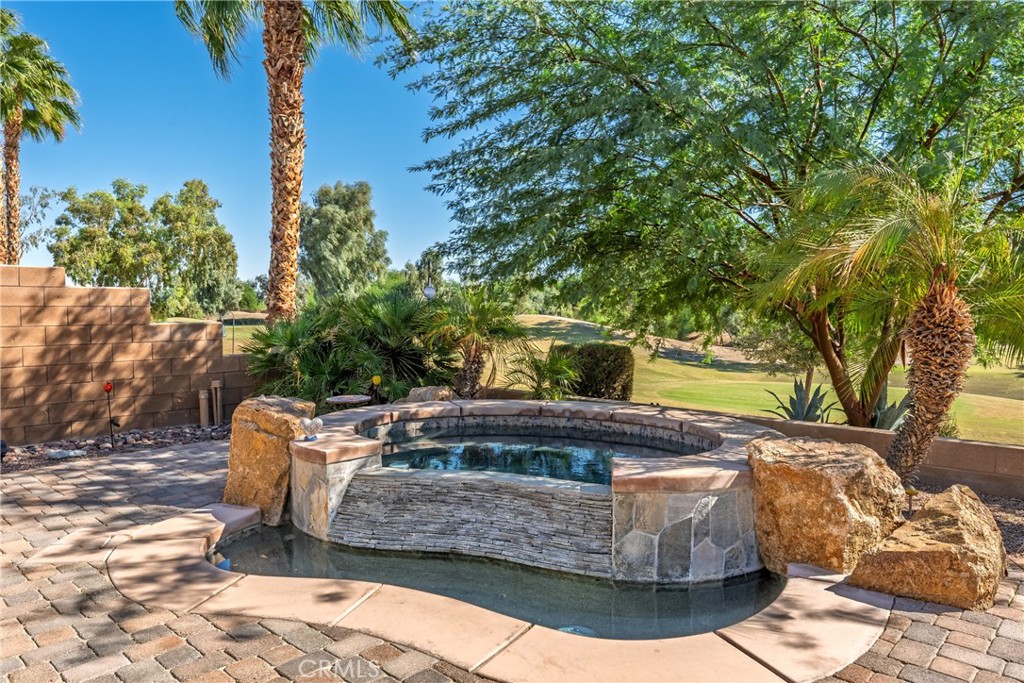 81877 Rustic Canyon Property Photo 8