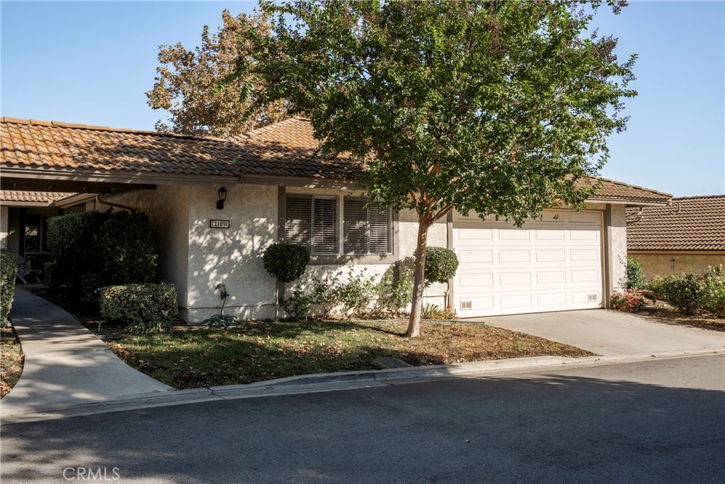 110 Oak Forest Circle Property Photo 1