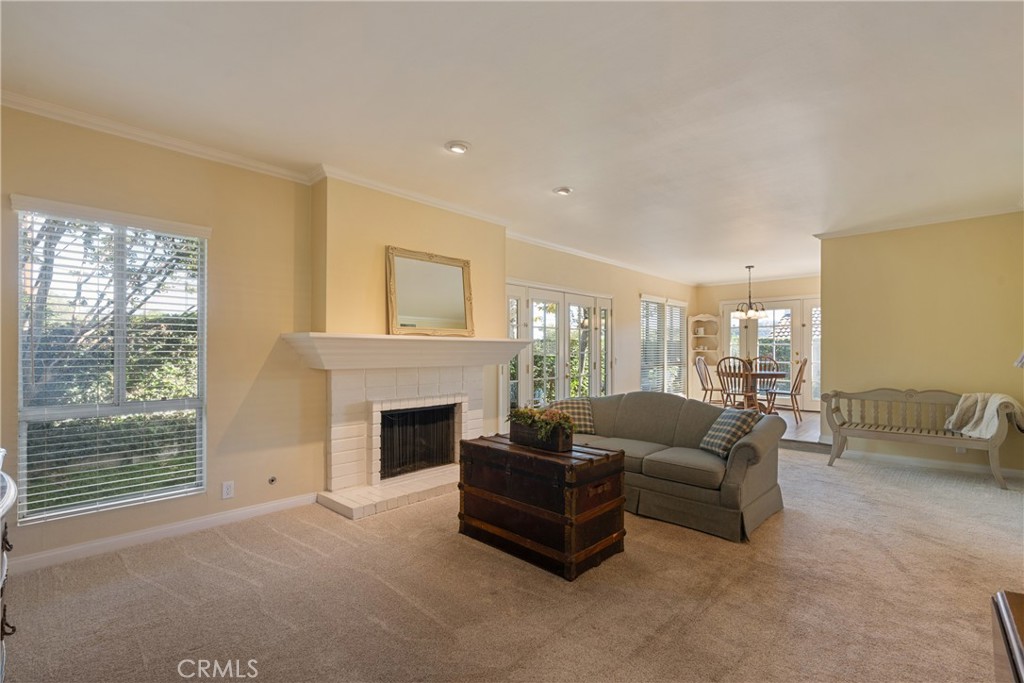 110 Oak Forest Circle Property Photo 4