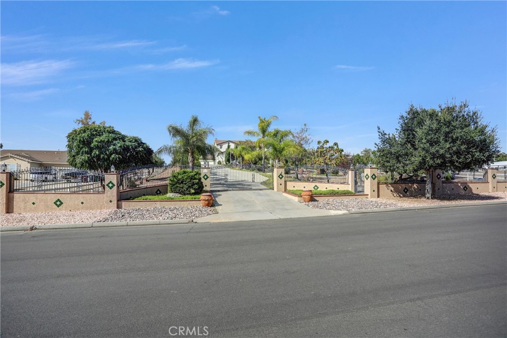 18689 Hawkhill Property Photo 66