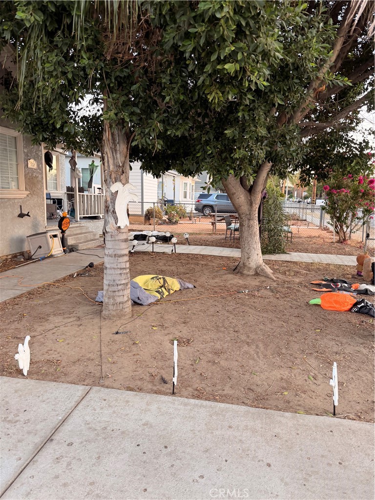1018 6th Property Photo 2