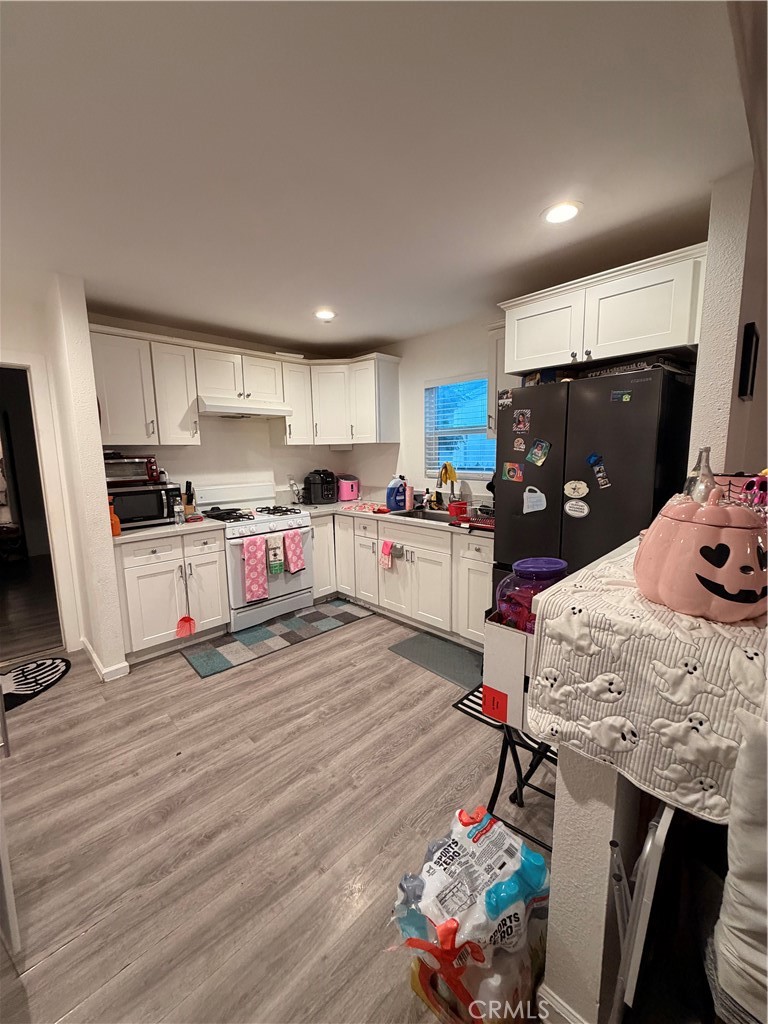 1018 6th Property Photo 7