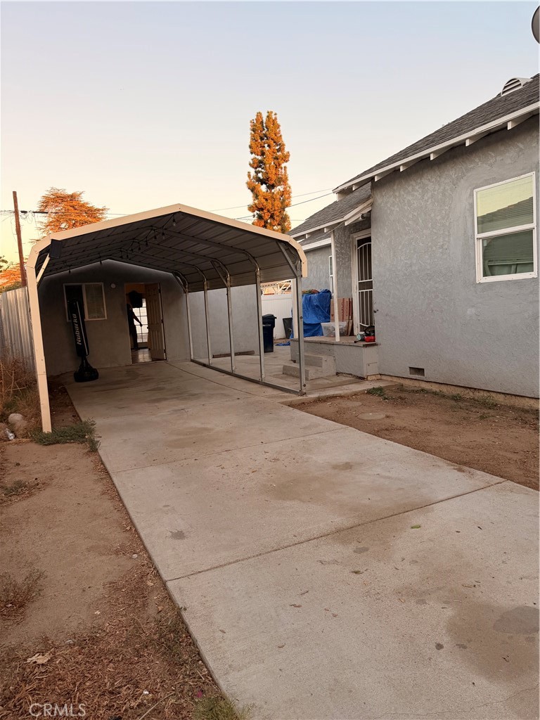 1018 6th Property Photo 24