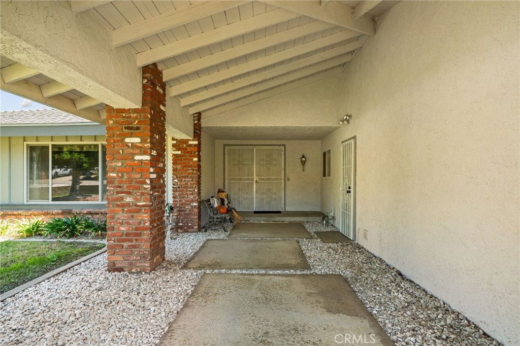 5439 Sard Street Property Photo 6