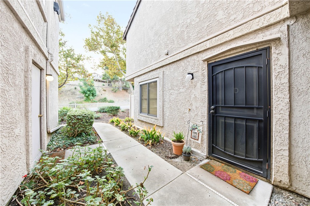 420 Golden Springs Drive Property Photo 4