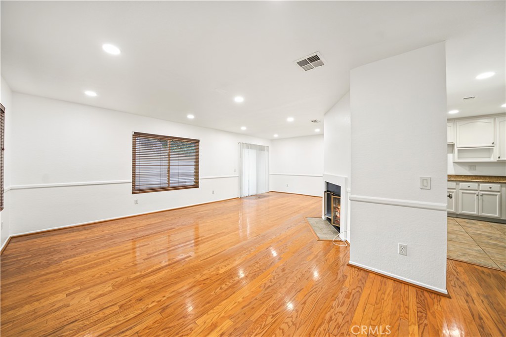 420 Golden Springs Drive Property Photo 6