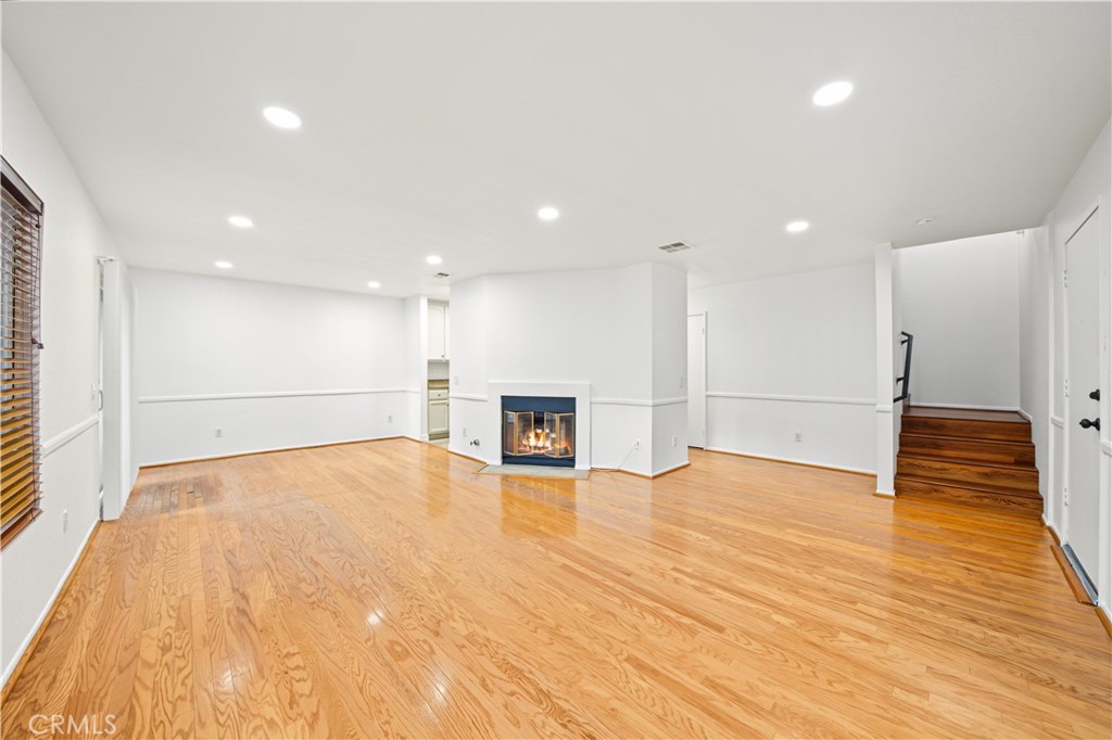 420 Golden Springs Drive Property Photo 7