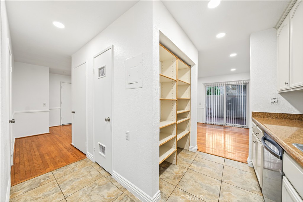 420 Golden Springs Drive Property Photo 13