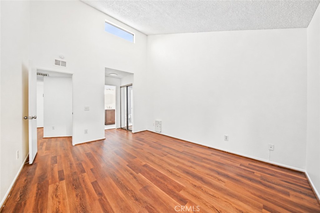 420 Golden Springs Drive Property Photo 21