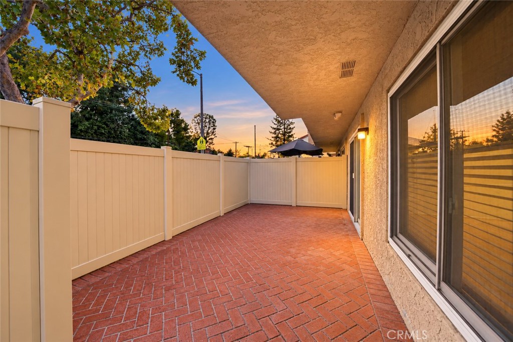 420 Golden Springs Drive Property Photo 27