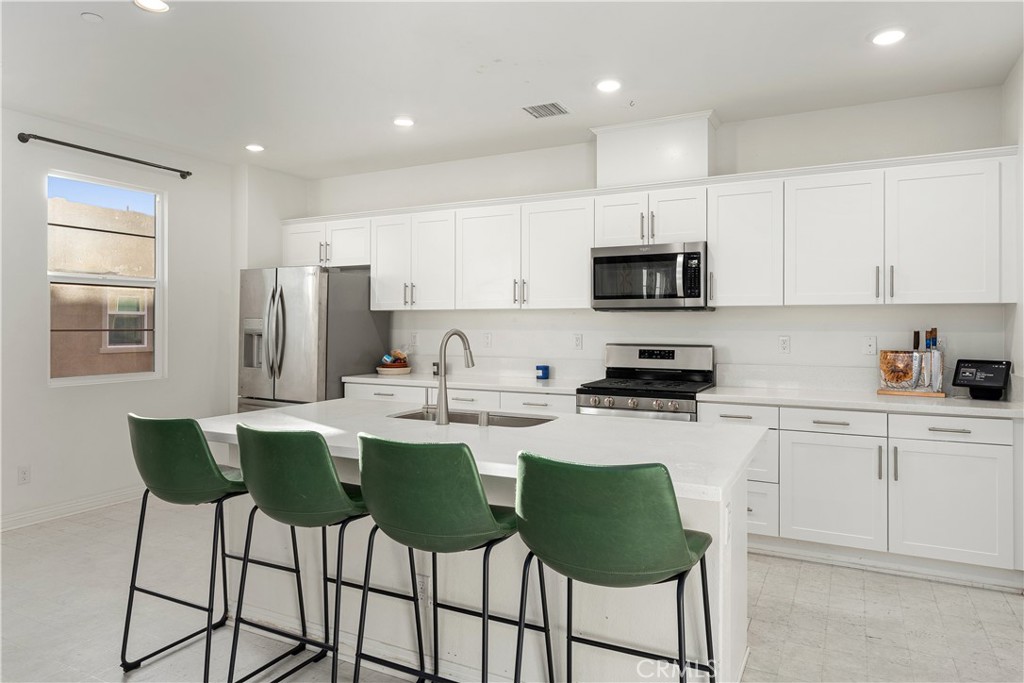 1751 Apricot Tree Place Property Photo 8