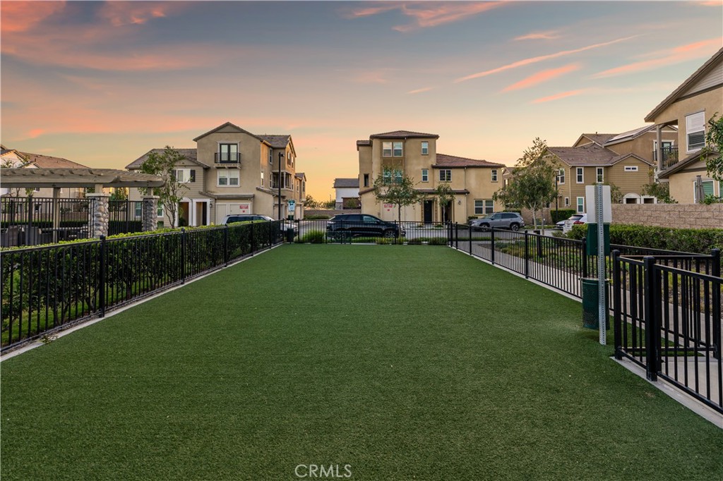 1751 Apricot Tree Place Property Photo 46