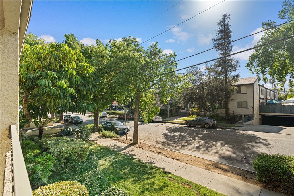 64 N Mar Vista Avenue 103 Property Photo 21