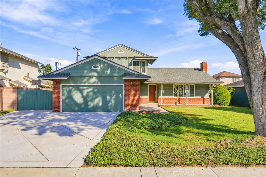 12439 Catalpa Avenue Property Photo 1