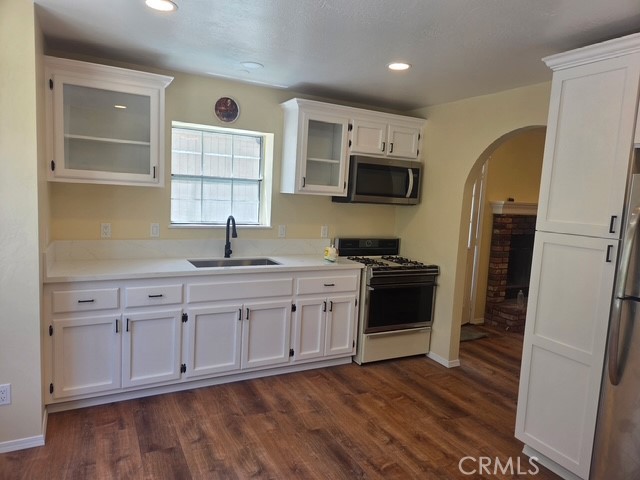 158 Leonard Property Photo 4