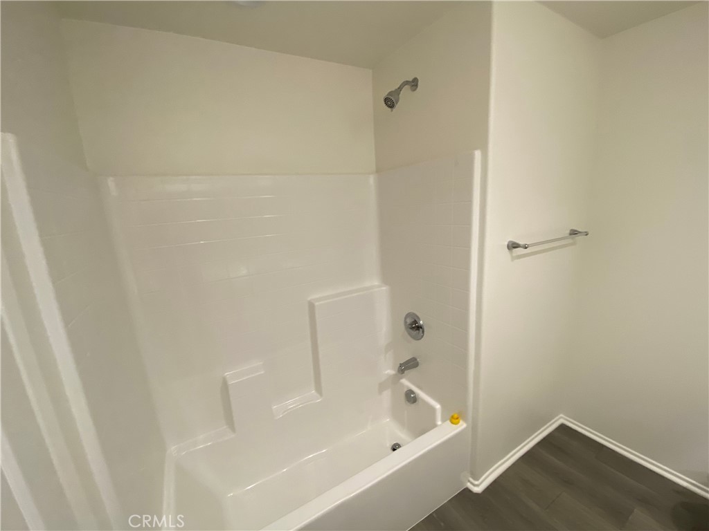 719 S Pine Property Photo 3