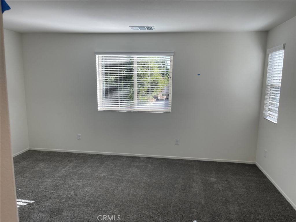 719 S Pine Property Photo 6