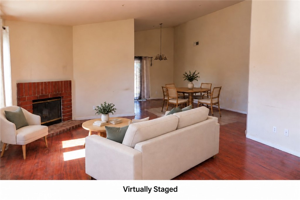 9562 Sultana Property Photo 4