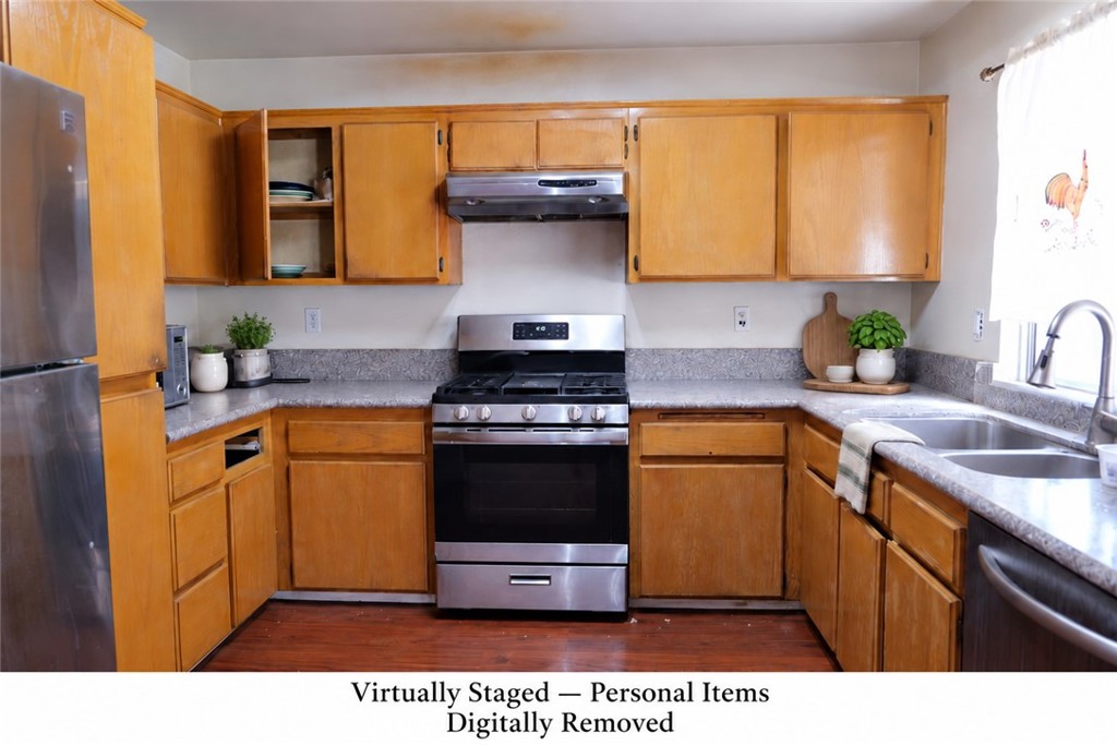 9562 Sultana Property Photo 12