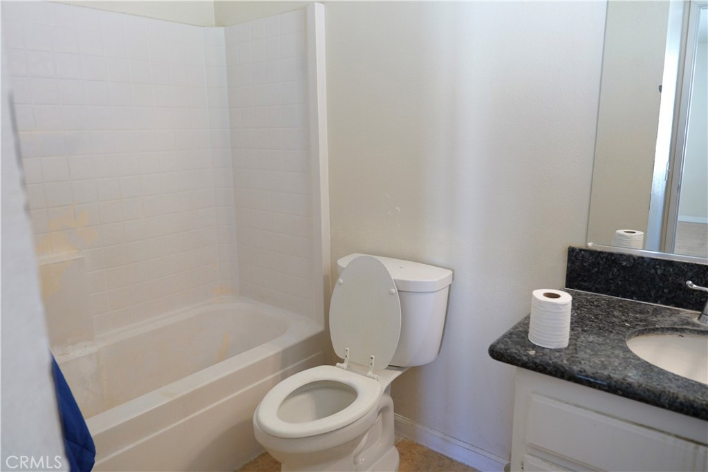 9562 Sultana Property Photo 19