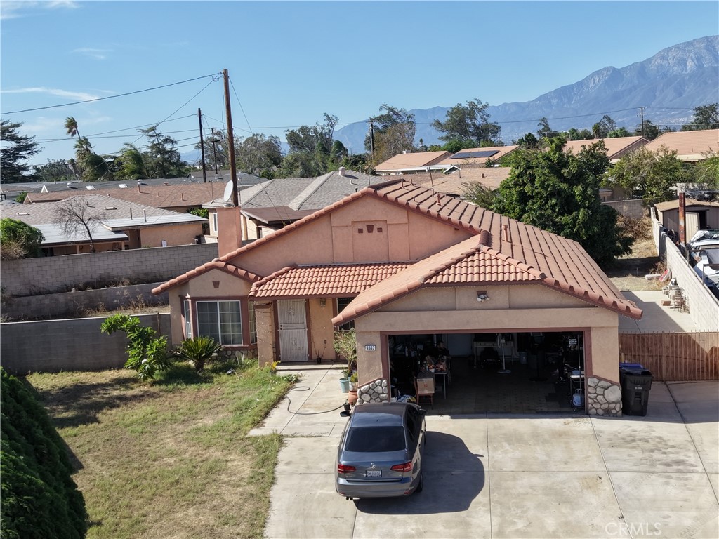 9562 Sultana Property Photo 23