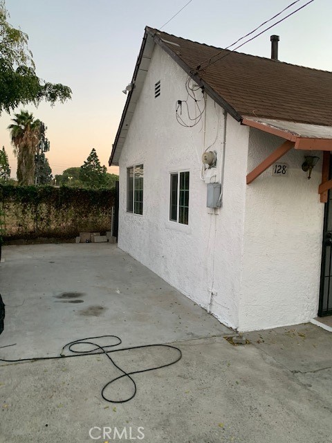 128 Kingsley Avenue W Property Photo 1