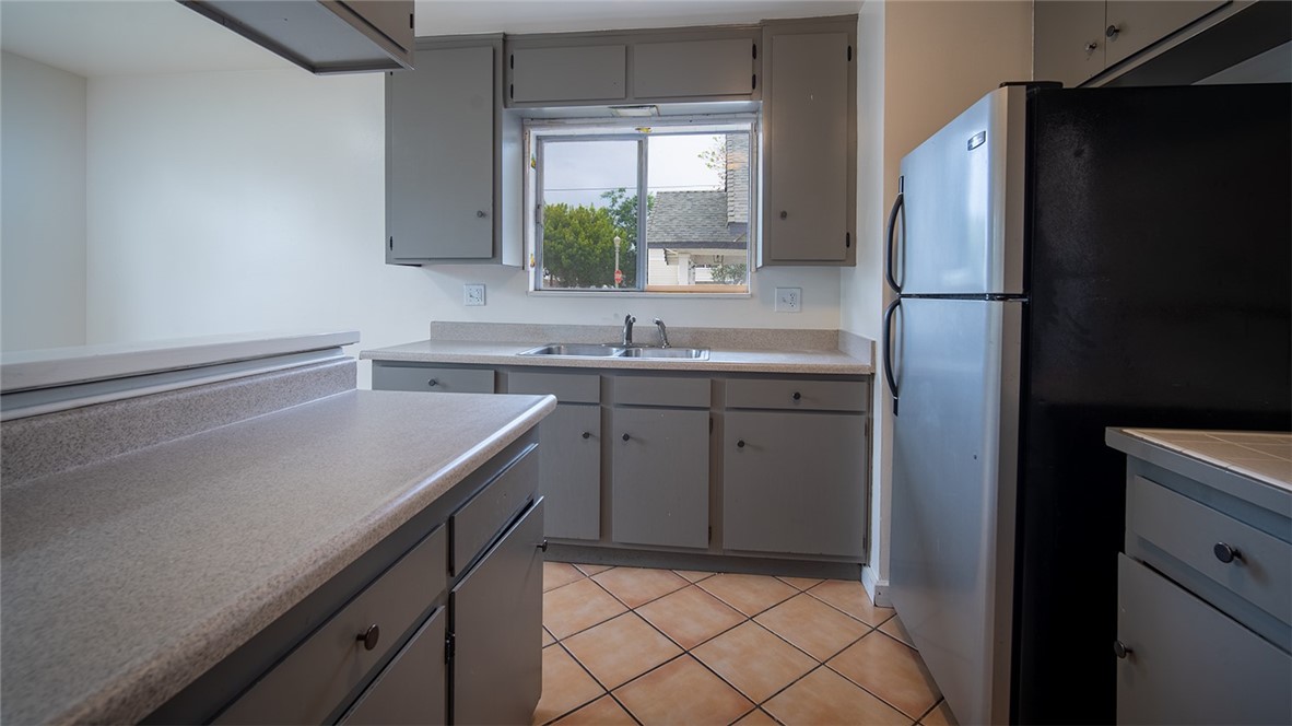 520 E Adele Property Photo 5