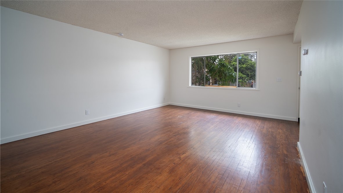 520 E Adele Property Photo 9
