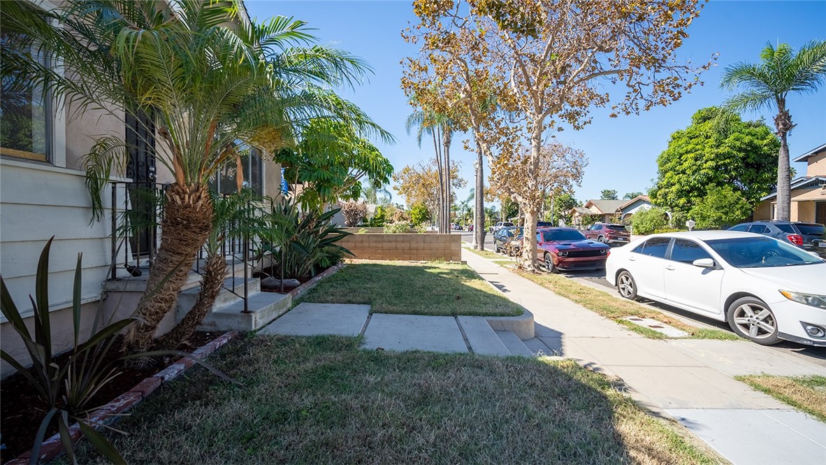 520 E Adele Property Photo 17