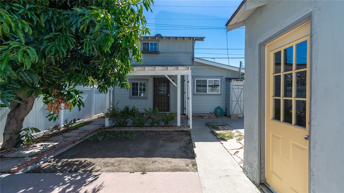 520 E Adele Property Photo 22