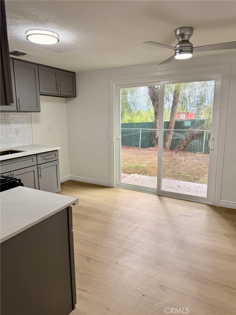 2227 Mentone Boulevard B Property Photo 2