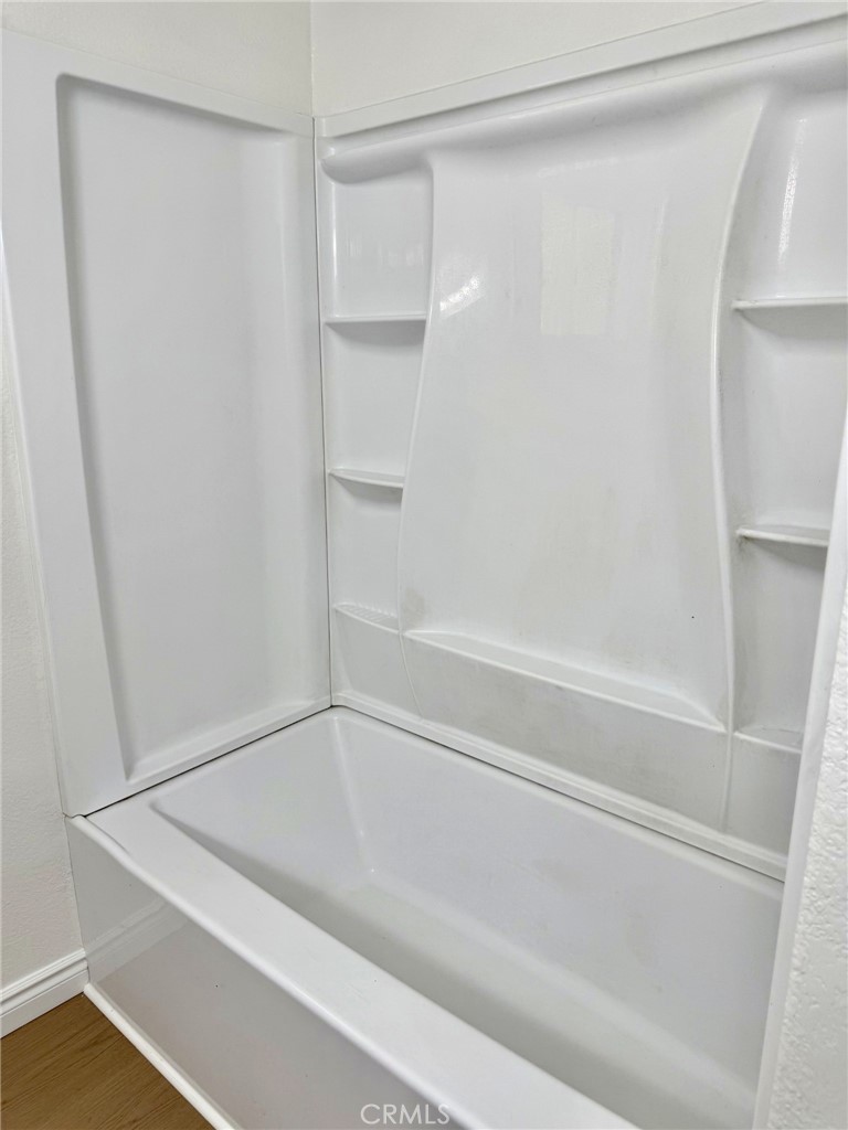 2227 Mentone Boulevard B Property Photo 7