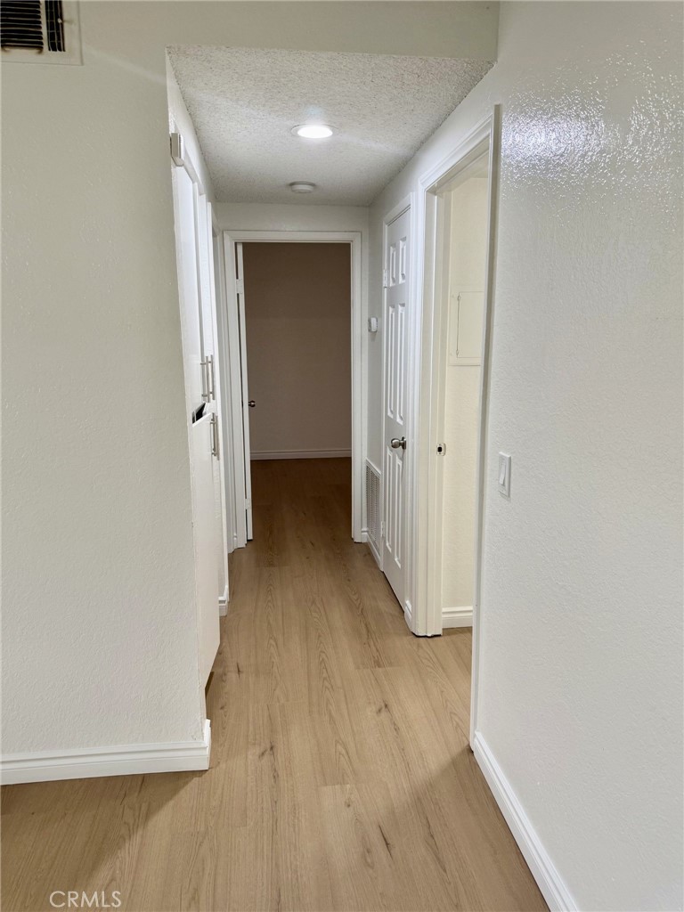 2227 Mentone Boulevard B Property Photo 10