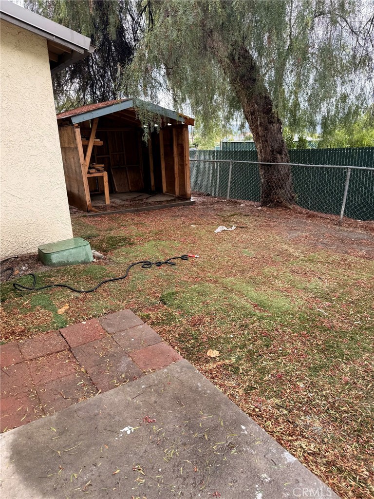 2227 Mentone Boulevard B Property Photo 11