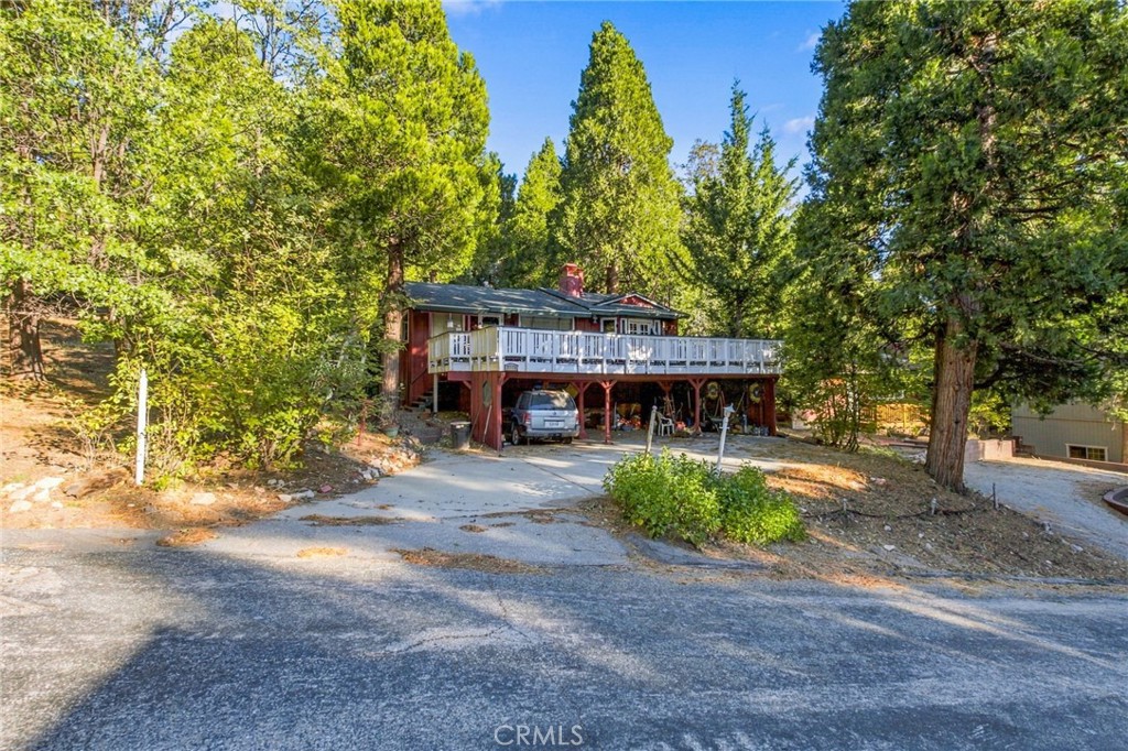 31136 Mountain Oak Drive Property Photo 3
