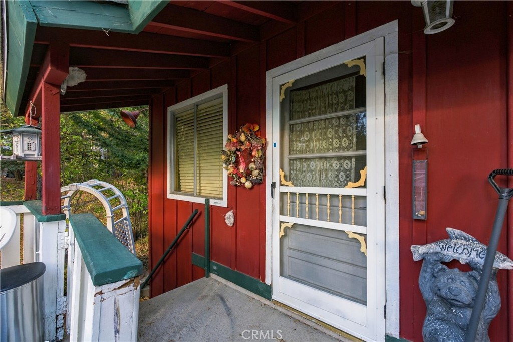 31136 Mountain Oak Drive Property Photo 6