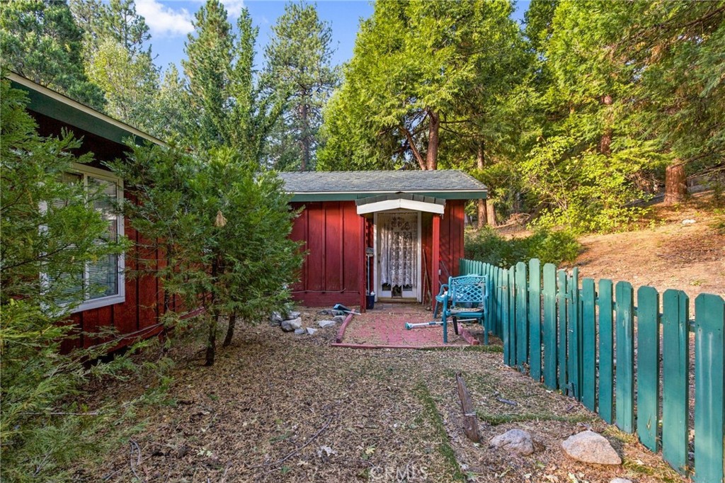31136 Mountain Oak Drive Property Photo 9